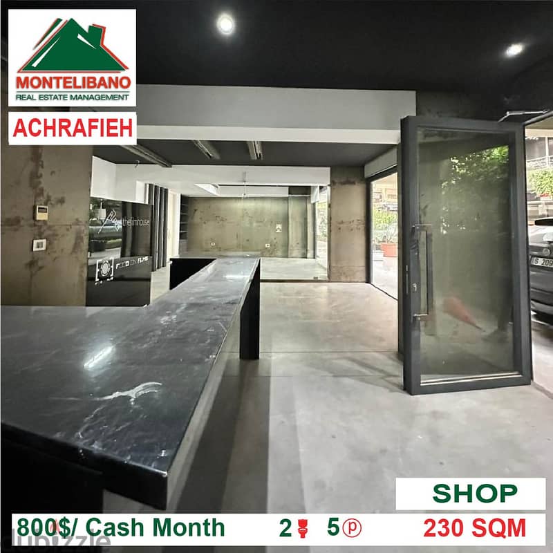 800$!! Open Space Shop for rent located in Achrafieh 1