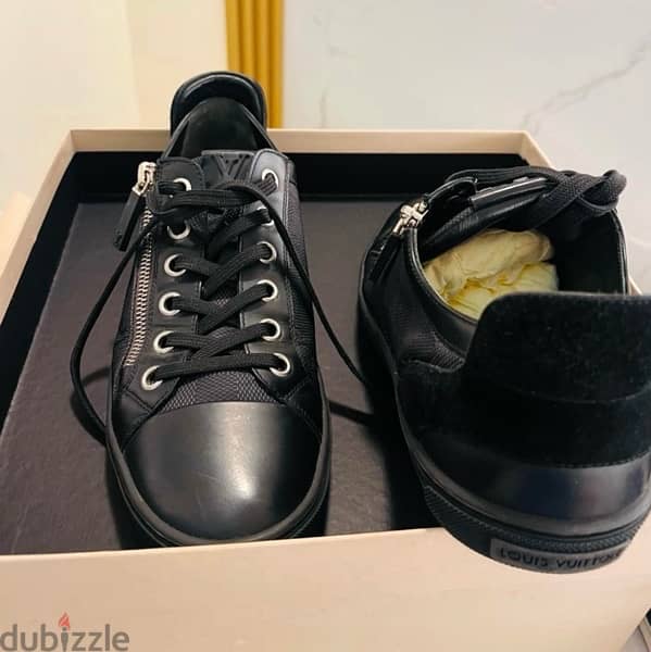 Authentic LV Black Men Shoes 41.5 / 42 2