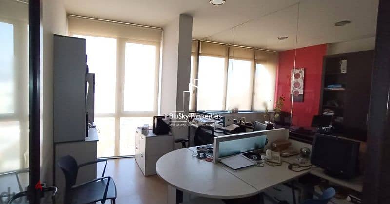 Office 130m² 4 Rooms For SALE In Jdeideh #DB 0