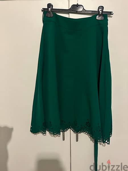 green skirt with Belt 2