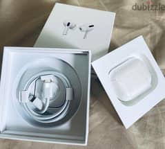 Apple airpods pro 1 ( like new )