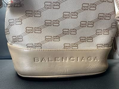 Balenciaga logo