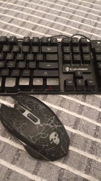 gaming keyboarx+mouse+mouse pad شبه مستعملين جداد 2