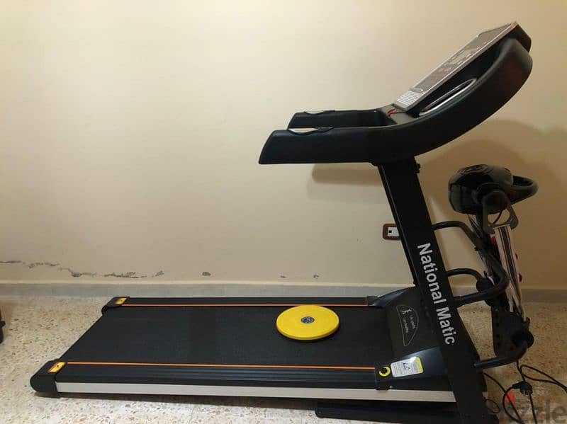 treadmill استعمال بسيط سبب البيع عدم وجود مساحة 2