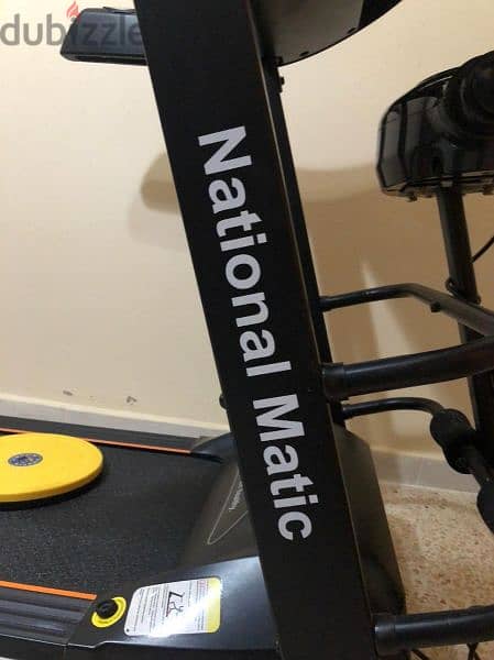 treadmill استعمال بسيط سبب البيع عدم وجود مساحة 7