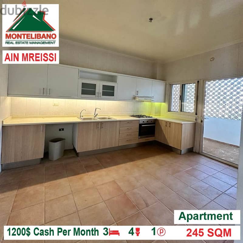 1200$!! Apartment for rent located in Ain El Mreissi 3