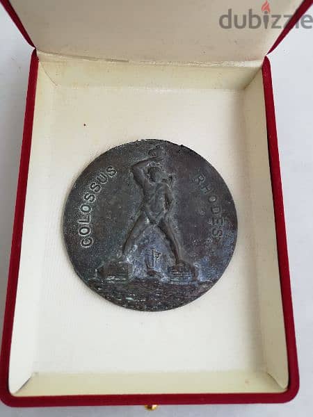 ميدالية يونانية قديمة 1