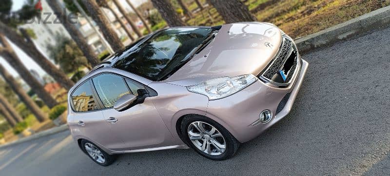 Trade or sale Peugeot 208 1