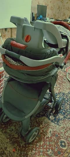عربة اطفال مع مقعد سيارة  stroller with carseat 0