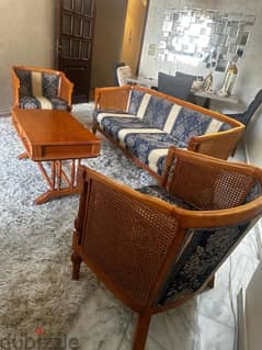vintage bamboo living room like new. 600$
