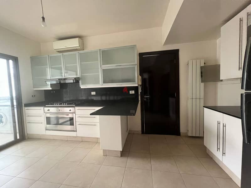 L07142-3-Bedroom Apartment for Rent in Carre D'or Achrafieh 2