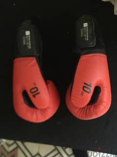 Boxing gloves - medium size - used once only