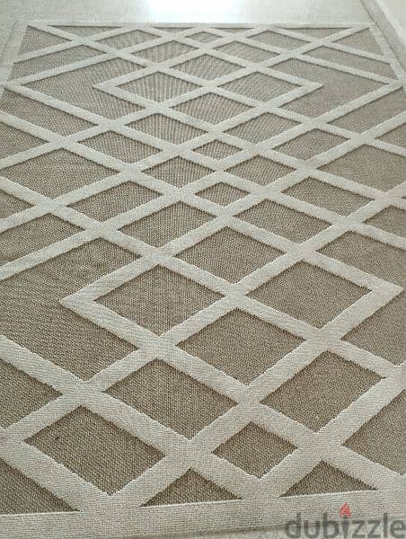 Carpet 3x2 m almost new 2