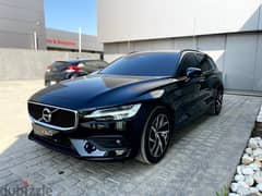 Volvo V60 T4 2020, company source, 7000Km.