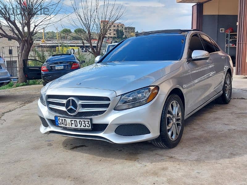 C300 model 2015 clean carfax panoramic 4cyl sale or trade 17