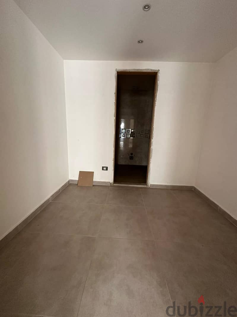 180 m² + 120 m² Terrace Apartment For Sale in Cornet Chehwane 4
