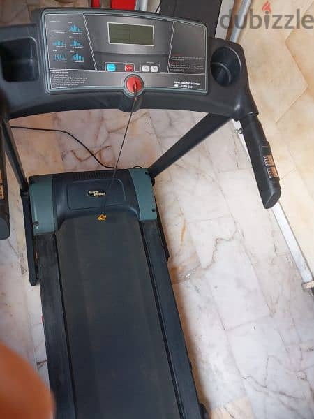treadmill in a good condition for sale 1