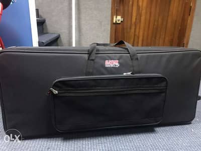 gator keyboard semi rigid case with wheels