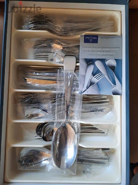 Authentic Villeroy and Boch set of 60 pieces 3