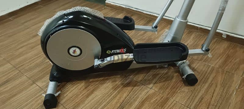 Fitness Factory Elliptical Carry Up to 100KG Used Like New 2