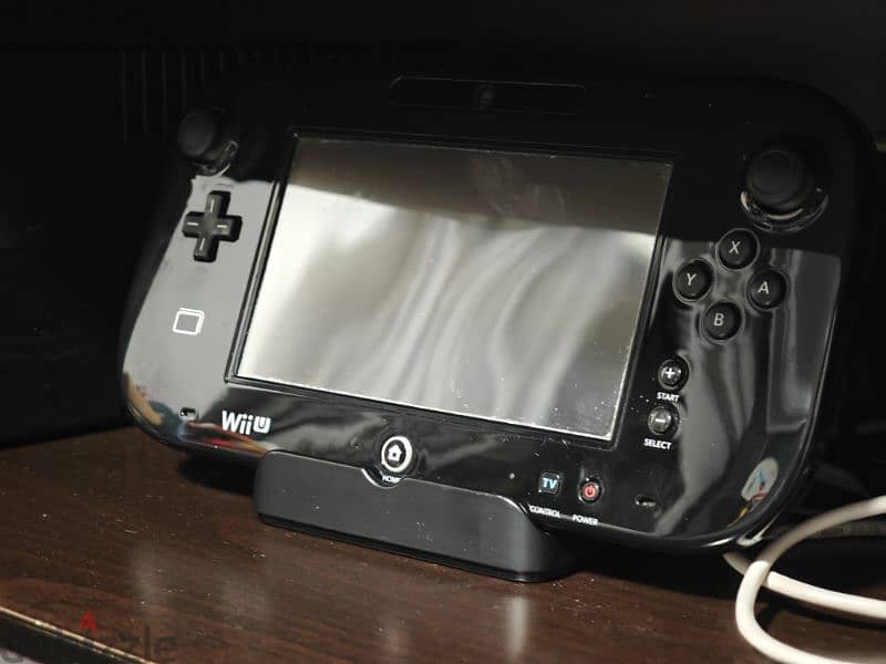 Nintendo Wii U, Jailbroken + 5 controllers + Pro controller + 3 games 3