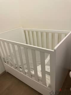 Les ptits bobo baby crib + dressing table in very good condition 0