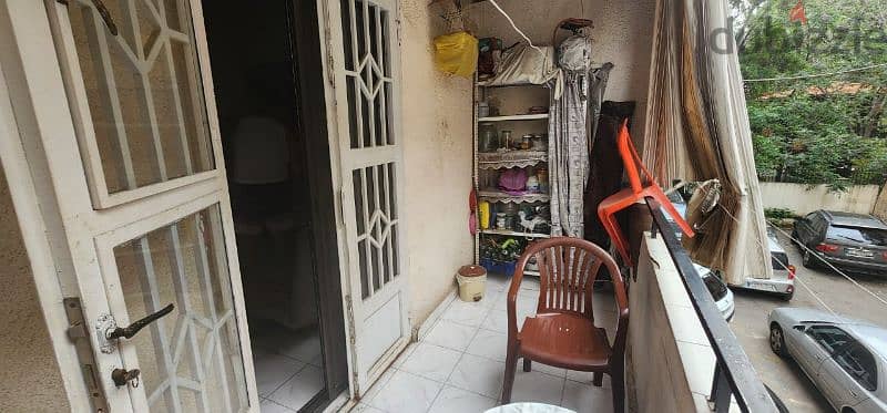 Apartment for Sale in Ain El Remmaneh - شقة للبيع في منطقة عين الرمانة 3