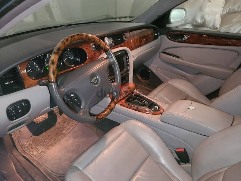 Jaguar XJ8 2004 V8 5