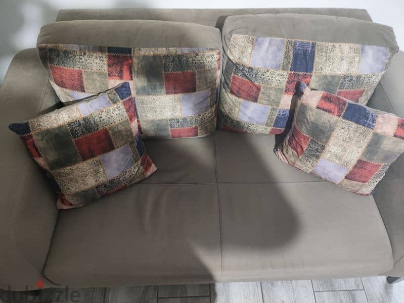 Sofa to sell 3