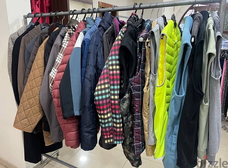 Clothes Stock 3500$/1400 pieces Men and Women. ستوك 4