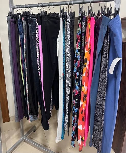 Clothes Stock 3500$/1400 pieces Men and Women. ستوك 7