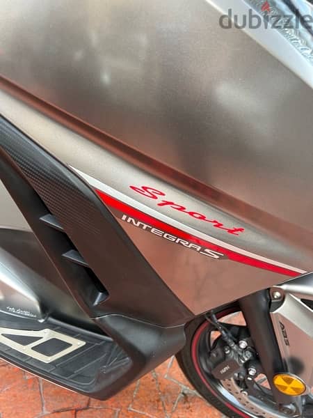 Honda integra 750 cc DCT 8
