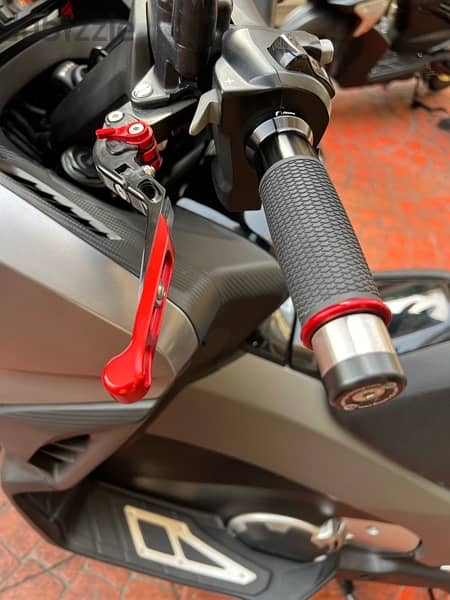 Honda integra 750 cc DCT 13