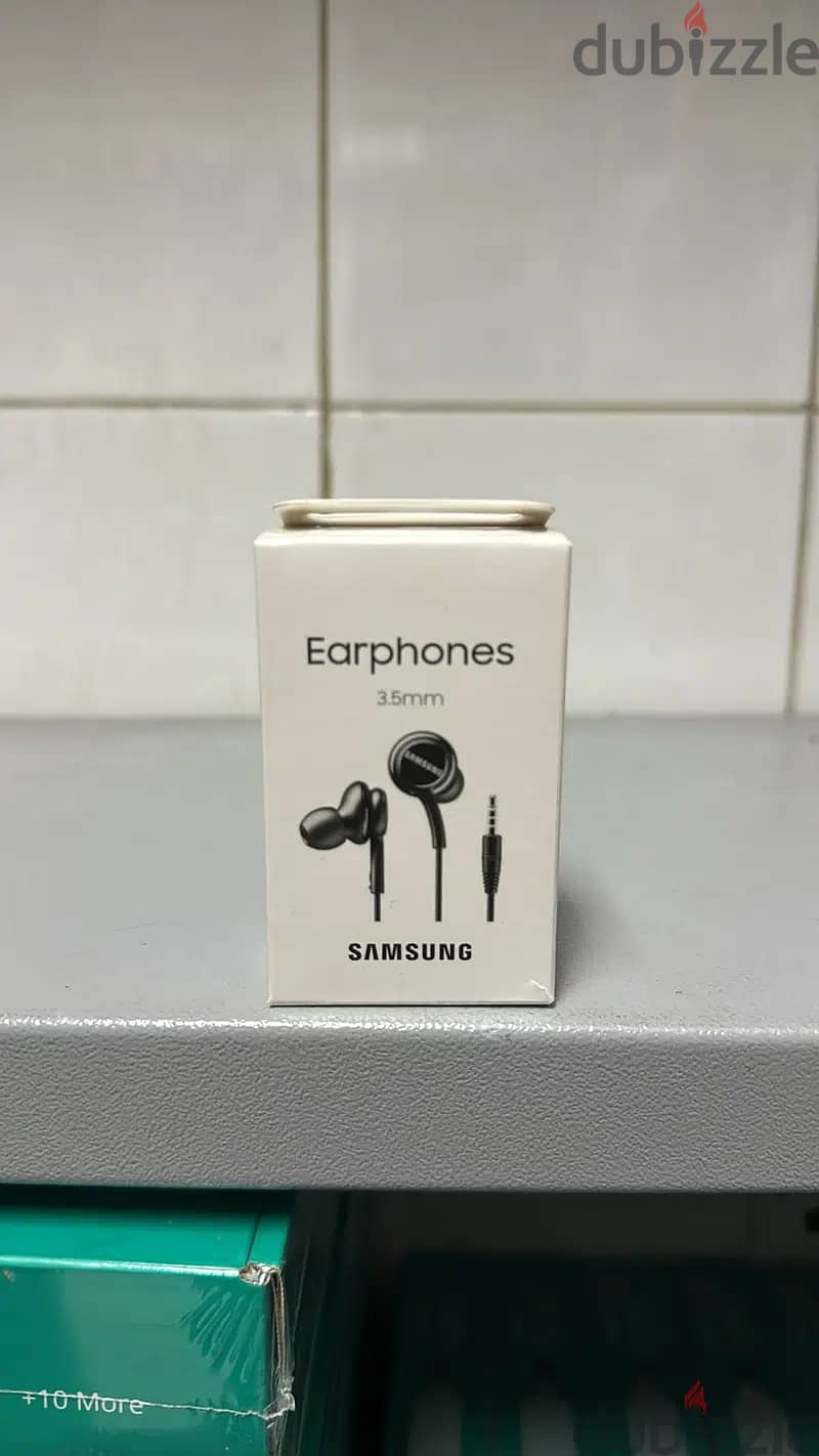 Earphones samsung 3.5mm black amazing & new price 1