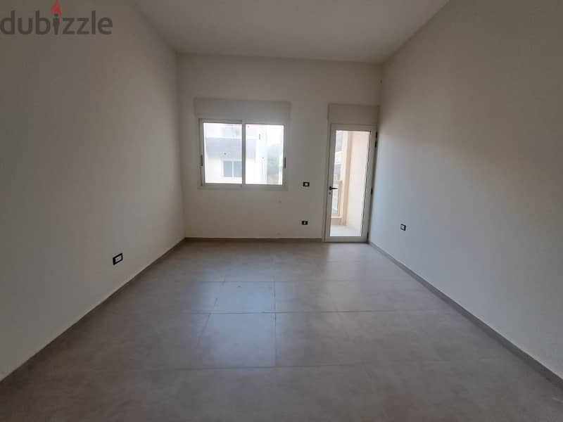 Tranquil Apartment with Mountain View for Sale in Araya 2