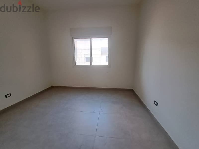 Tranquil Apartment with Mountain View for Sale in Araya 3