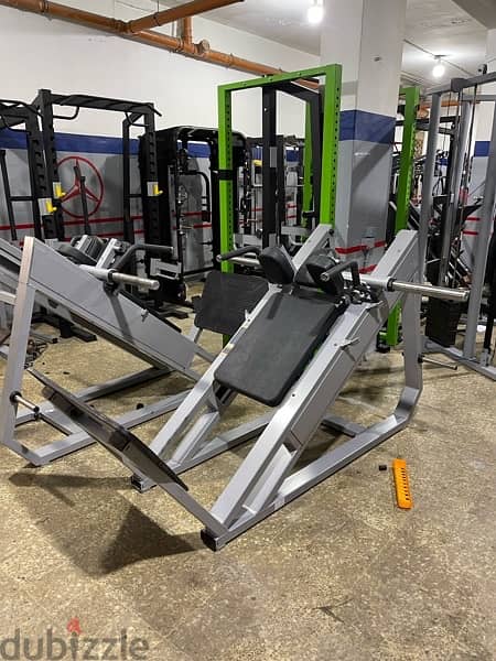 hack squat like new used 2 months 70/443573 RODGE 0