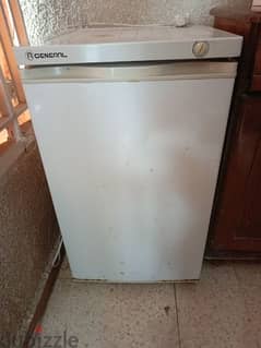 Freezer 5 feet in good condition, فريزر ٥ قدم