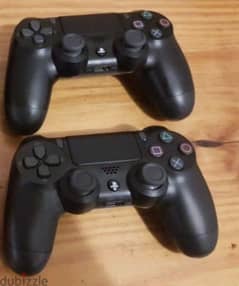 2 original controllers like new only for 40$