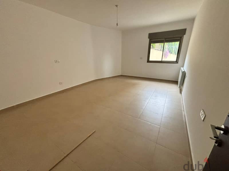 Apartment for Sale in Beit El Kikkoشقة للبيع في بيت الكيكو 6