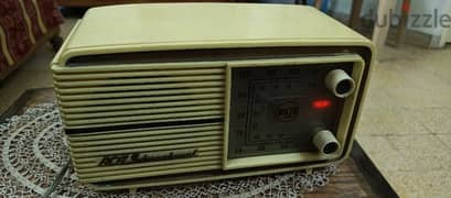 antique radio 0