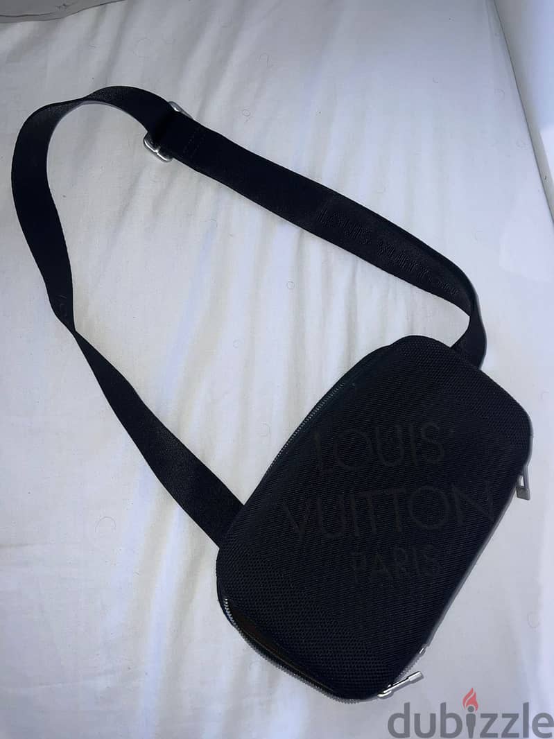 Louis Vuitton Mage Black 2