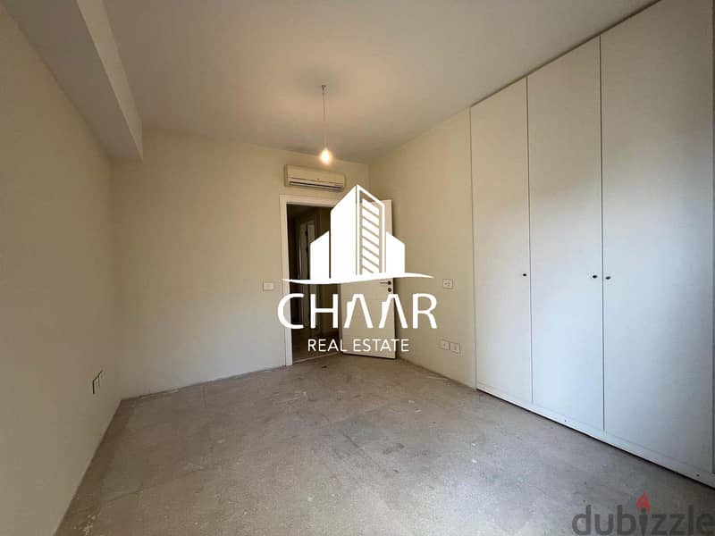 R1850 Office for Sale in Achrafieh 1