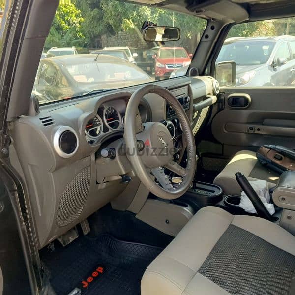 Jeep Wrangler Sahara unlimited in very very very good condition 4