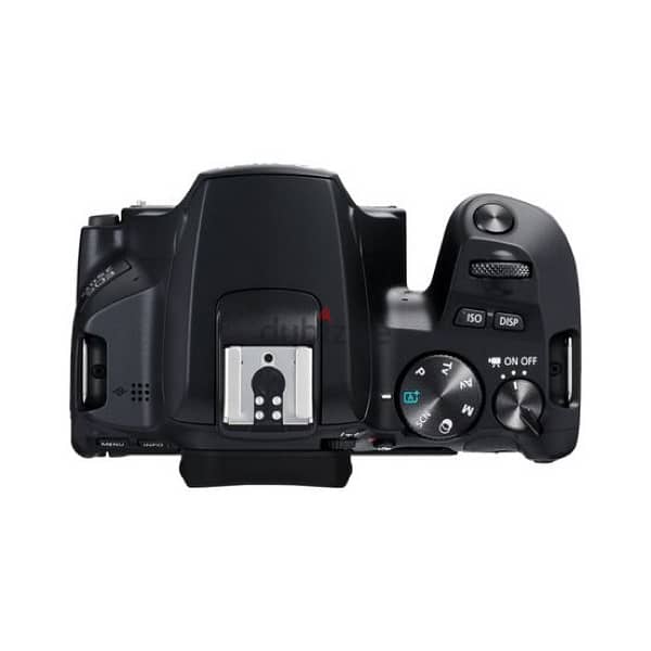 Canon 250D DSLR camera in superb condition 1