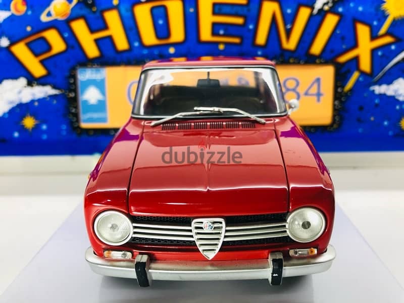 1/18 diecast full opening Alfa Romeo Giulia 1300 Super 1970 9