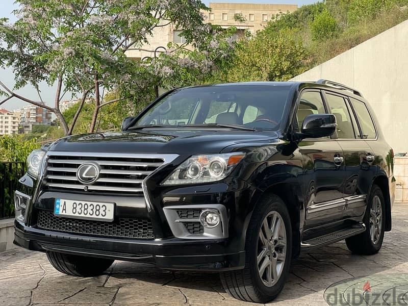 Lexus LX570S 2015 like new, one owner. 2