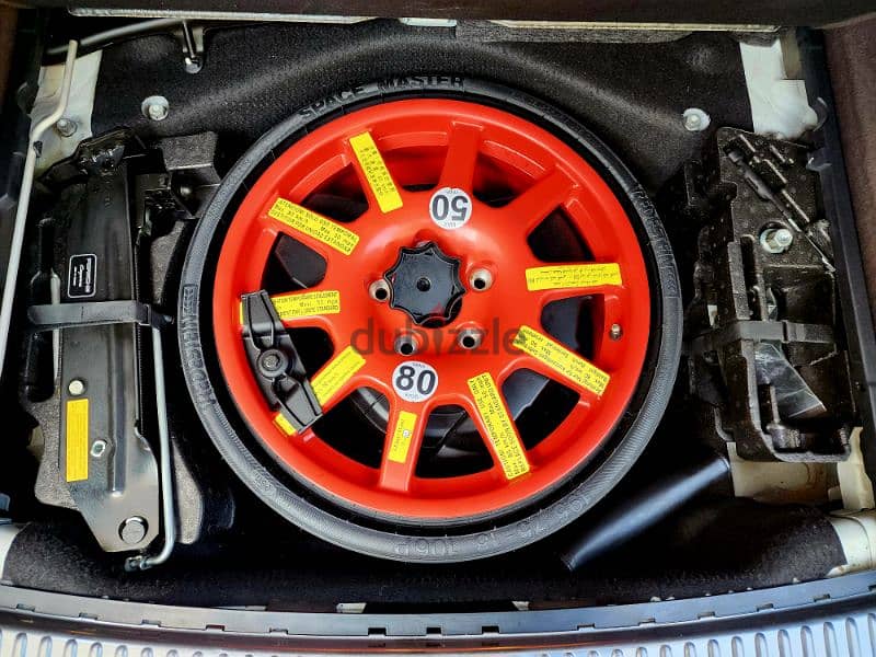 PORSCHE CAYENNE S V8 4WD GTS SPECS CHRONO PACK 2011 شبه جديد 13