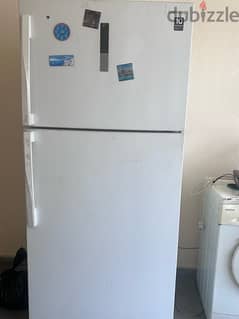 Refrigerator 27 cubic feet
