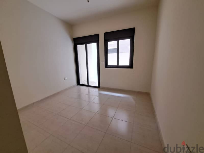 3 bedrooms apartment + terrace in Ballouneh for sale 7